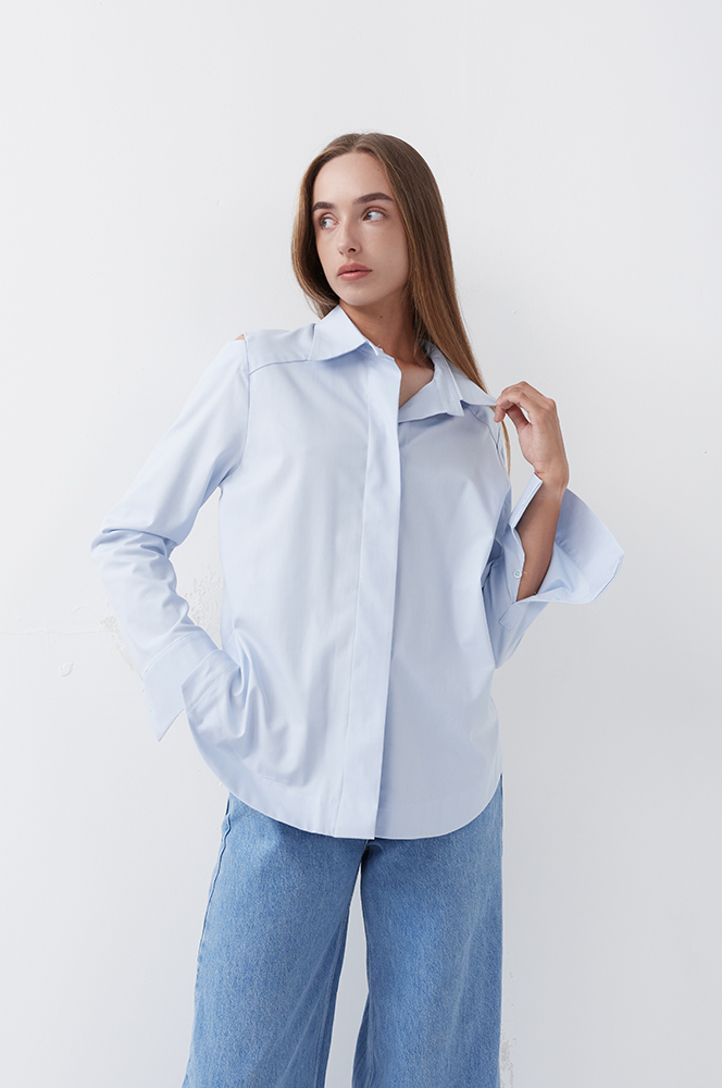 Сорочка з вирізами бавовна блакить (Р 139/1)